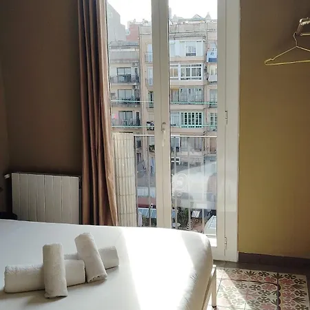 Apartment Be Arco Del Triunfo Sunny Colors 2 Barcelona